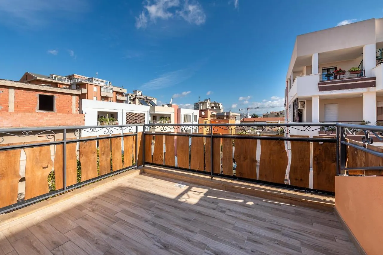 Paradise Home Quartu SantʼElena 0*,