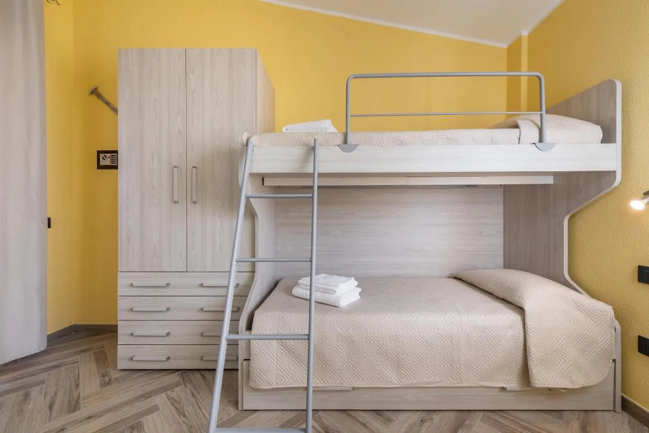 Paradise Home Quartu SantʼElena Apartman