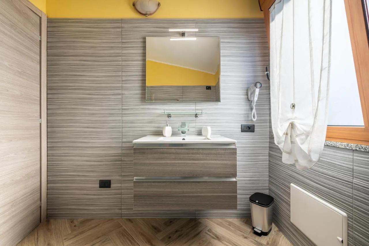 Paradise Home Quartu SantʼElena Apartman